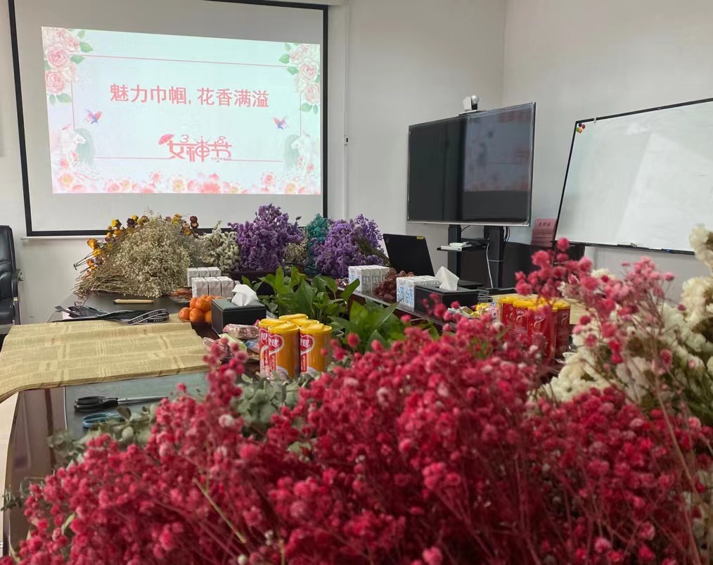 leyu乐鱼·官方web站登录入口-乐鱼(中国)
,宏明日望,株洲电子科技,湖南电容器,株洲电容器,电容器